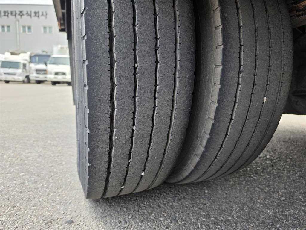 medium and large cargo truck 2021 Blanco - Importación desde Corea - HF Imports Iquique - Foto 16