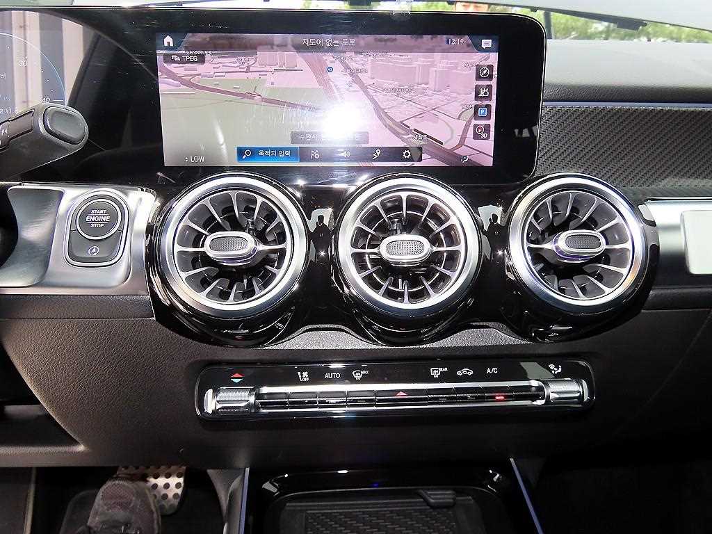 Mercedes Benz GLB Class 2021 Negro - Importación desde Corea - HF Imports Iquique - Foto 13