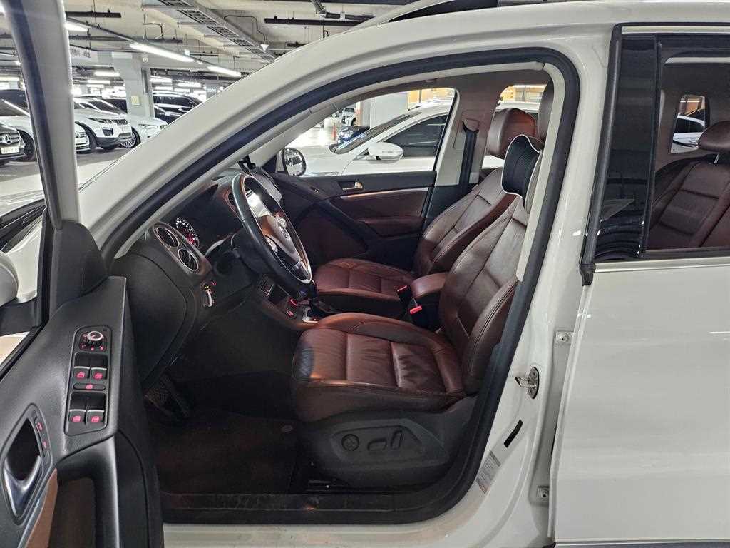 Volkswagen Tiguan - Vista 11