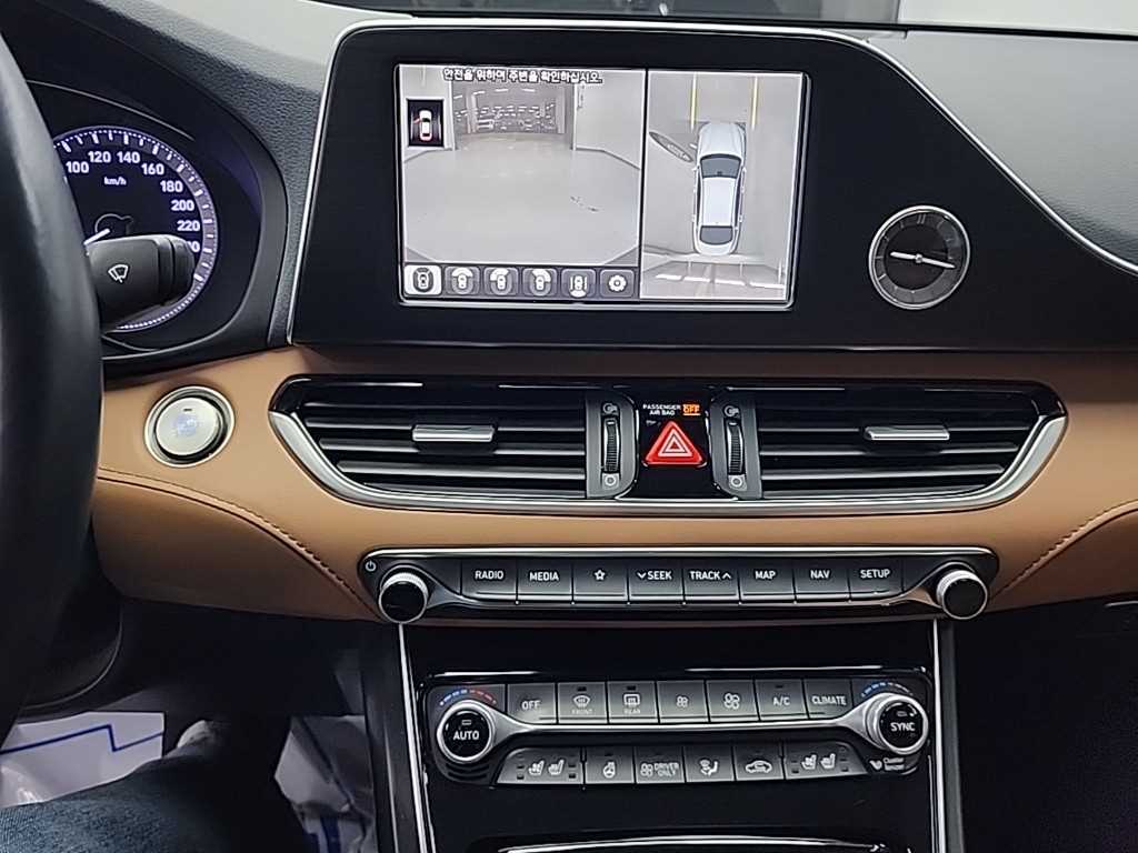 HYUNDAI Grandeur - Vista 10