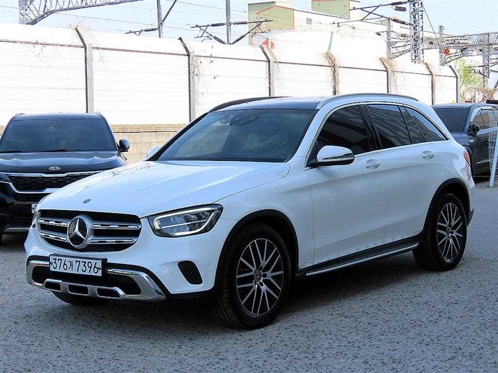Mercedes Benz GLC Class - Vista 2