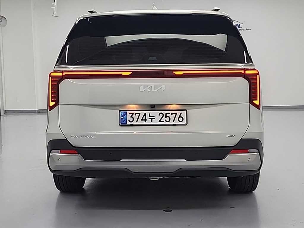 KIA Carnival - Vista 3