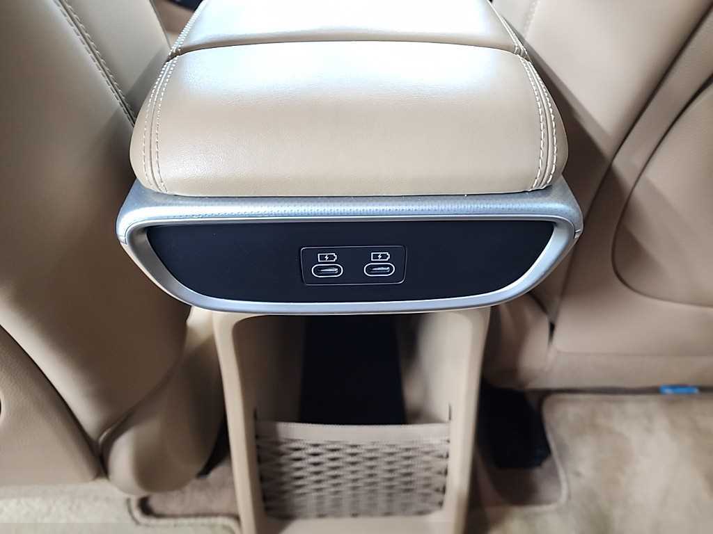 Genesis GV60 2022 Blanco - Importación desde Corea - HF Imports Iquique - Foto 13