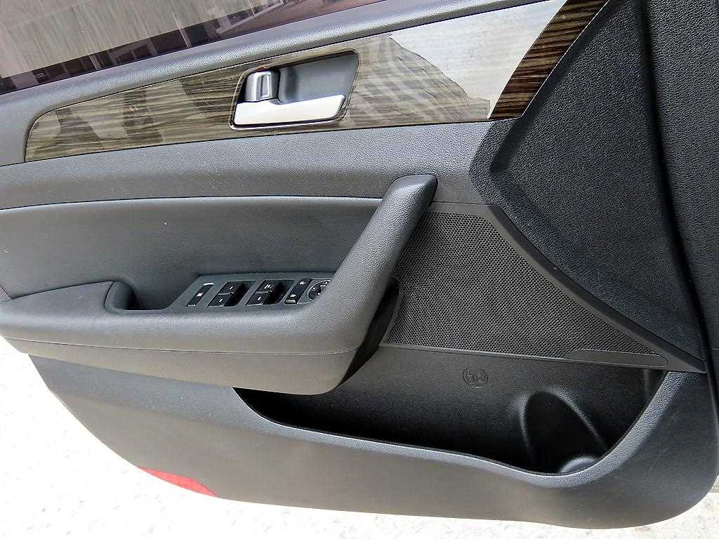 HYUNDAI Sonata - Vista 11