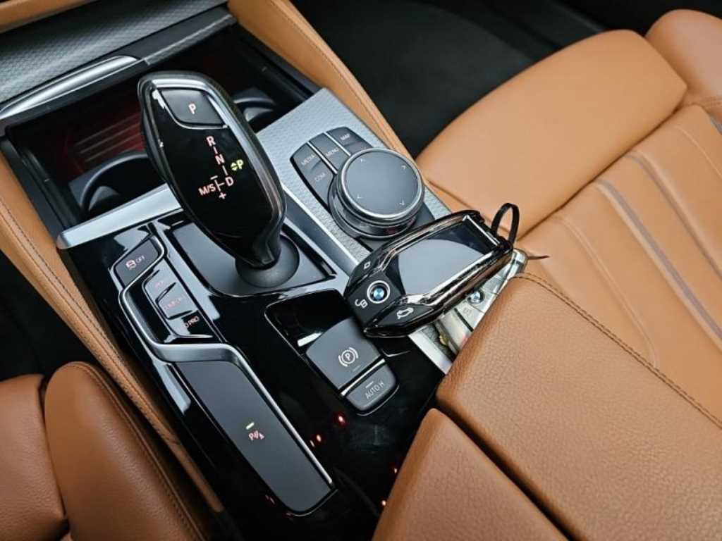 BMW 5 Series 2017 Blanco - Importación desde Corea - HF Imports Iquique - Foto 13