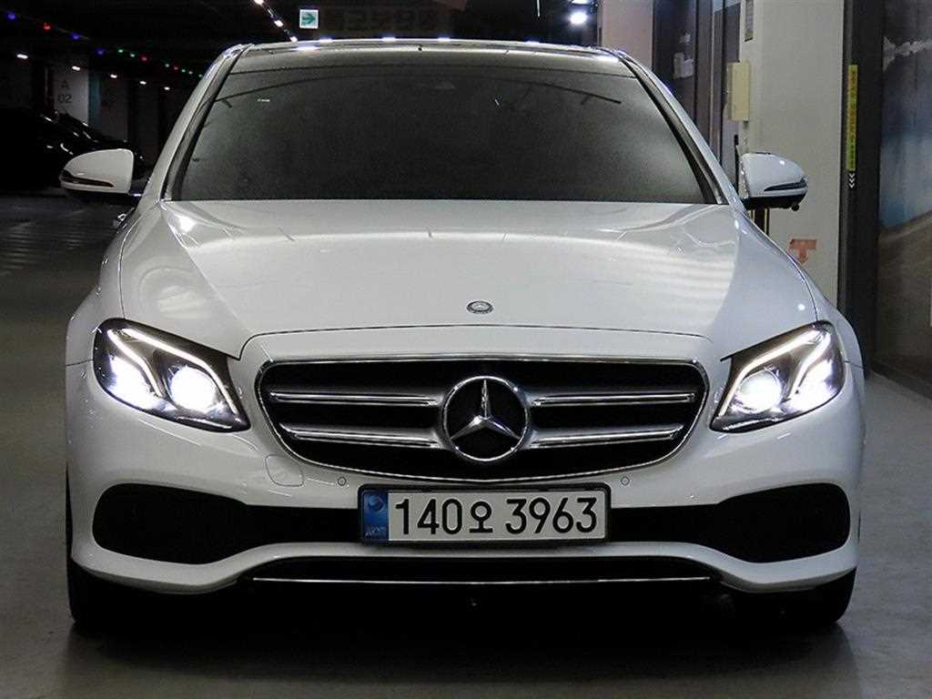 Mercedes Benz E class 2017 Blanco - Importación desde Corea - HF Imports Iquique - Foto 1