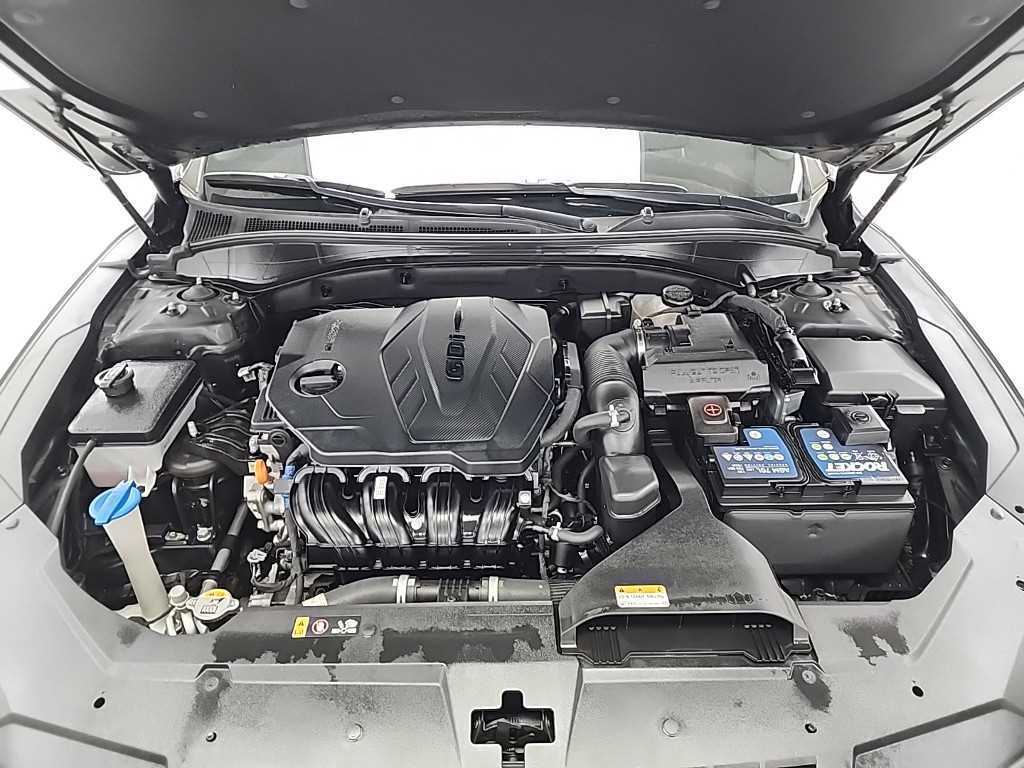 HYUNDAI Grandeur - Vista 5