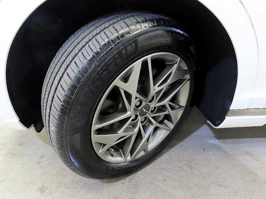 Genesis GV70 2024 Blanco - Importación desde Corea - HF Imports Iquique - Foto 20