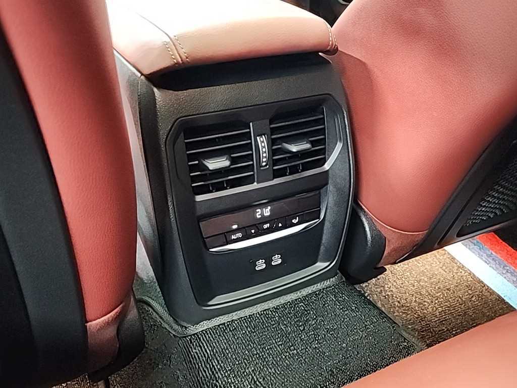 BMW 3 series 2023 Azul - Importación desde Corea - HF Imports Iquique - Foto 13