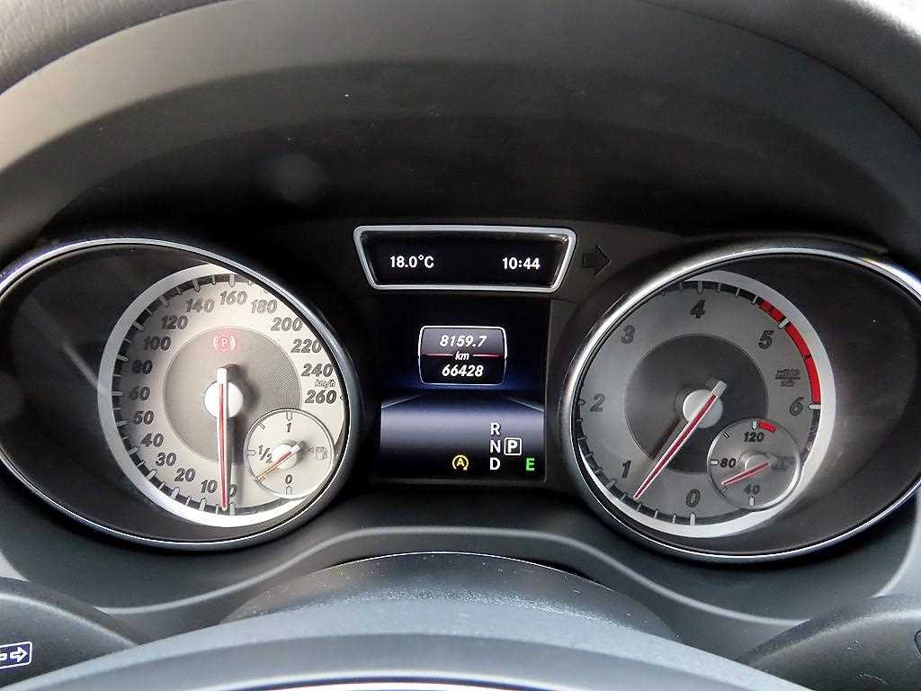 Mercedes Benz CLA Class - Vista 9