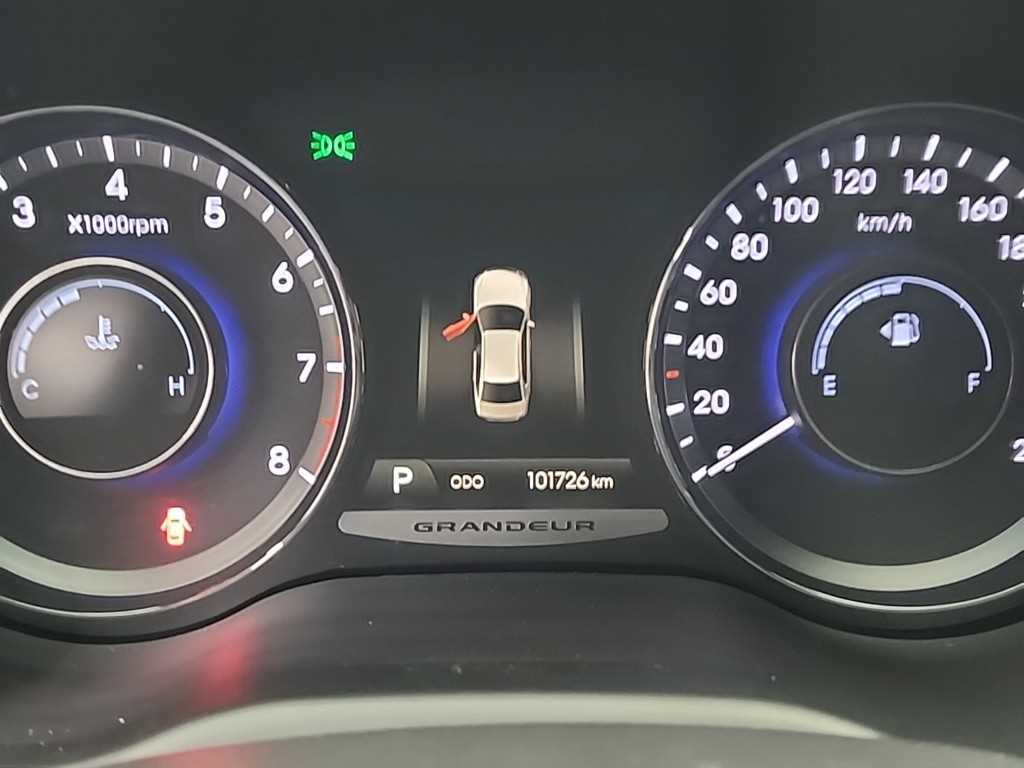 HYUNDAI Grandeur - Vista 7