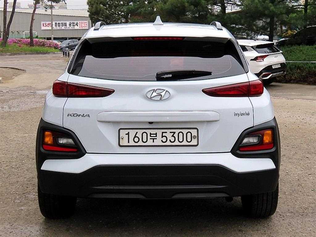 HYUNDAI Kona - Vista 4