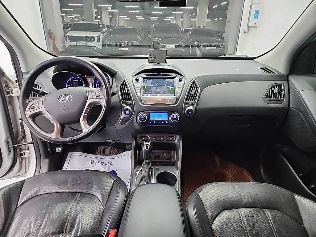 HYUNDAI Tucson - Vista 7