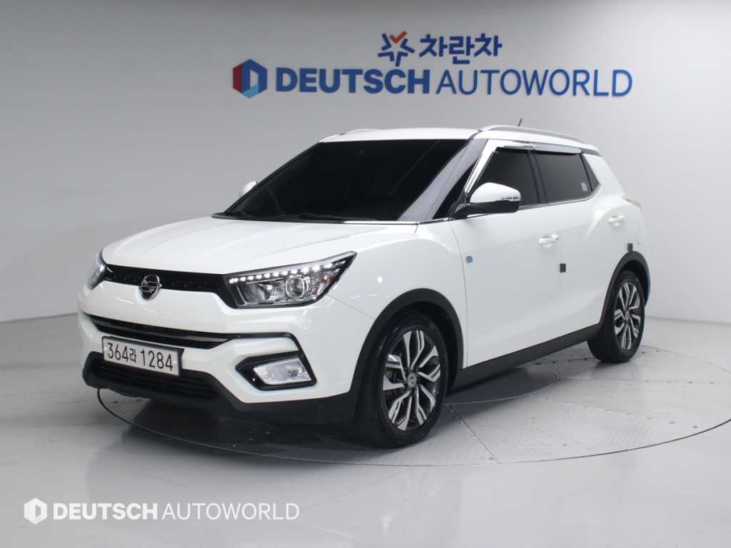 Ssangyong Tivoli 2019 Blanco - Importación desde Corea - HF Imports Iquique - Foto 1