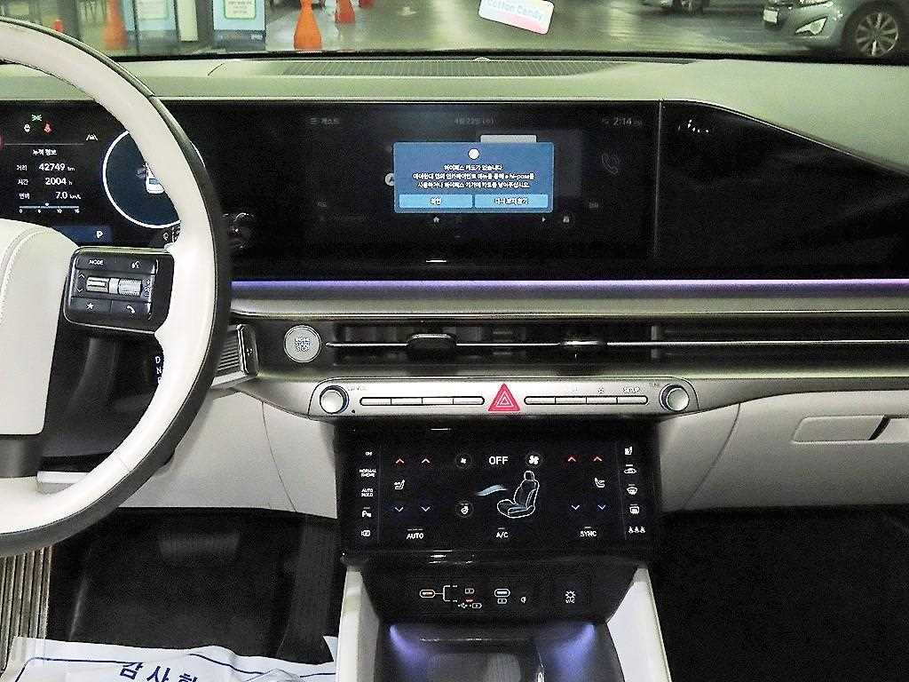 HYUNDAI Grandeur - Vista 11