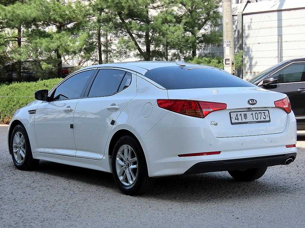 KIA K5 - Vista 3