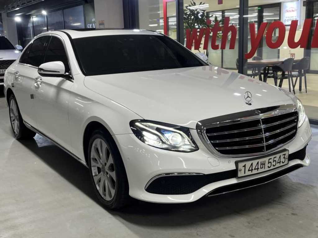 Mercedes Benz E class 2020 - Importación desde Corea - HF Imports Iquique - Foto 1