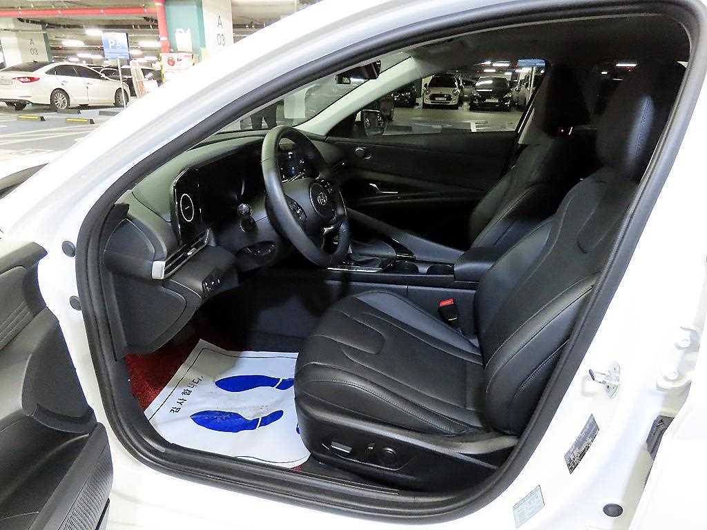 HYUNDAI Avante - Vista 6