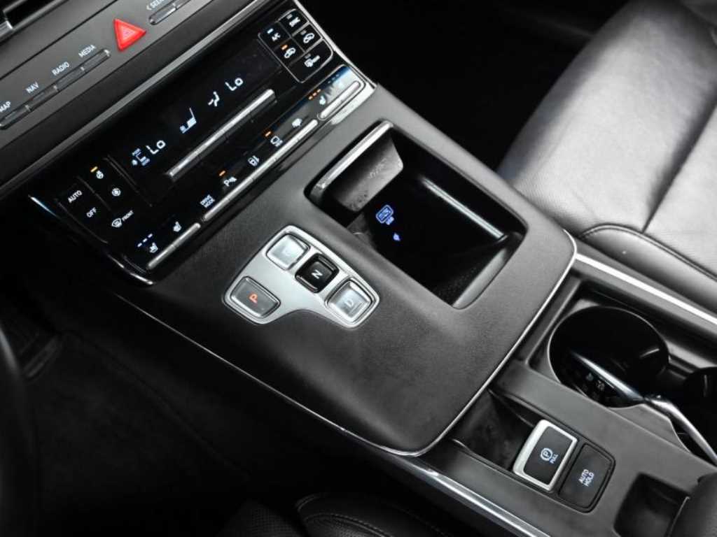 HYUNDAI Grandeur - Vista 9