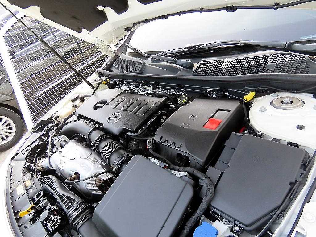 Mercedes Benz CLA Class 2020 Blanco - Importación desde Corea - HF Imports Iquique - Foto 18