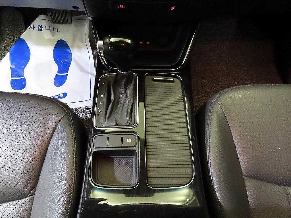 KIA Sorento - Vista 12