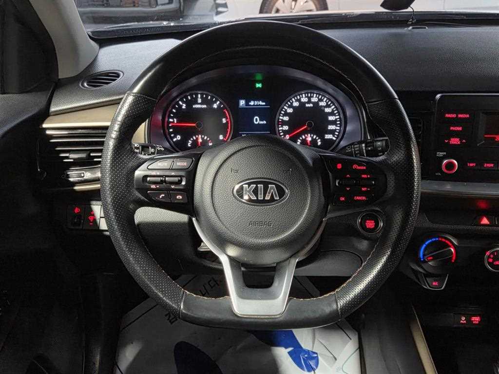 KIA Stonic - Vista 8