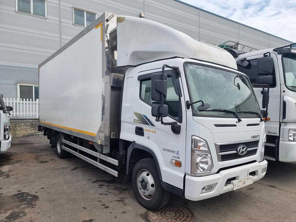 medium and large cargo truck - Vista 3