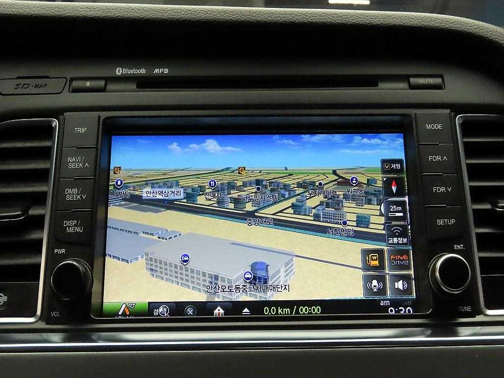 HYUNDAI Sonata - Vista 9