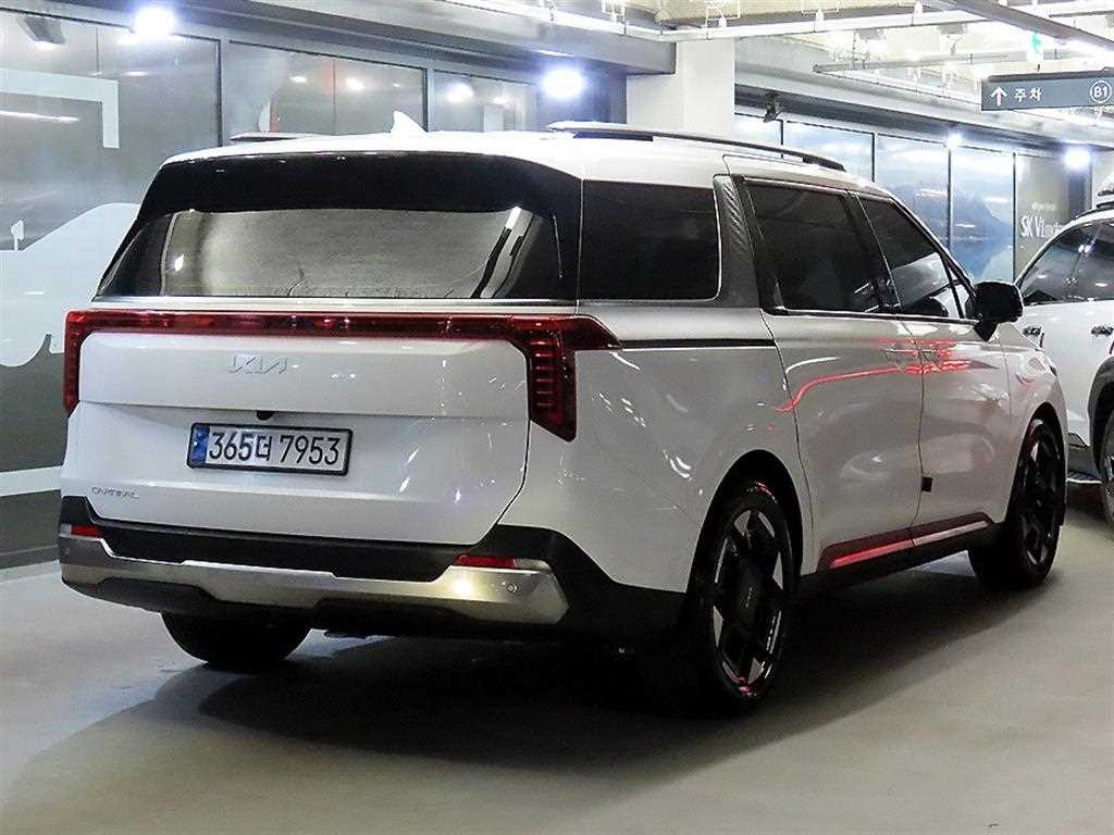 KIA Carnival - Vista 4