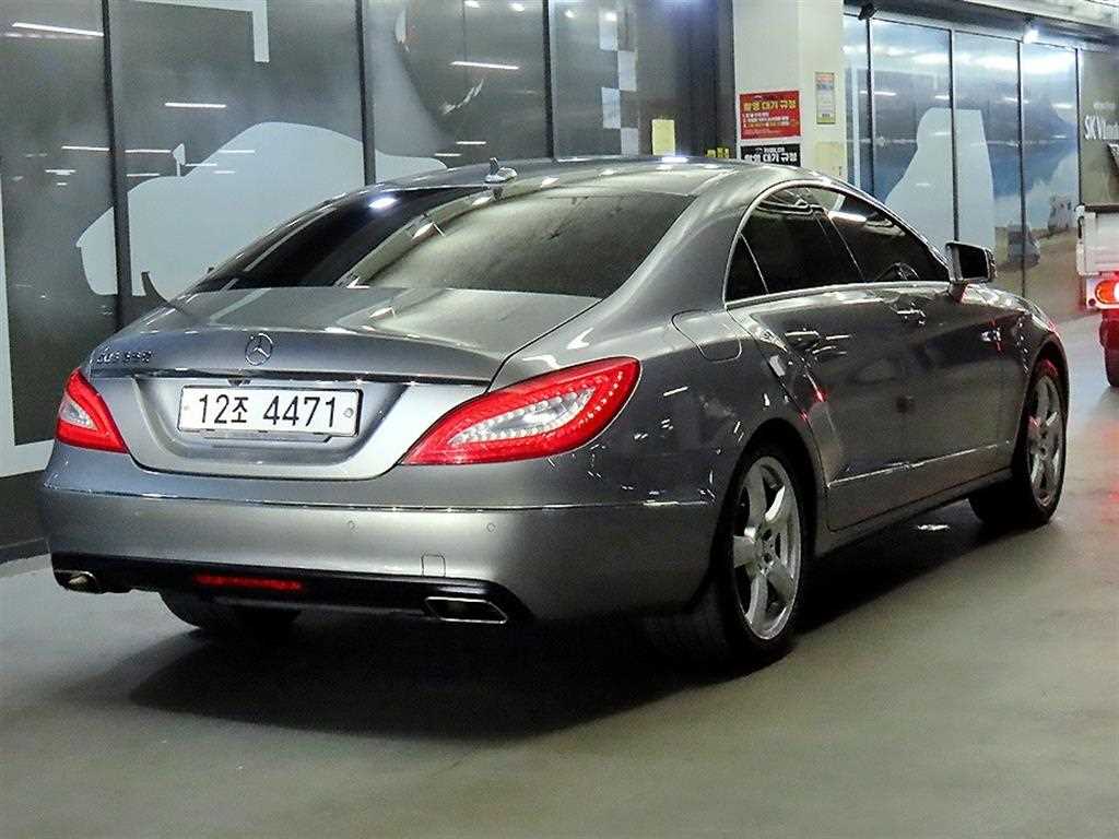 Mercedes Benz CLS Class - Vista 4