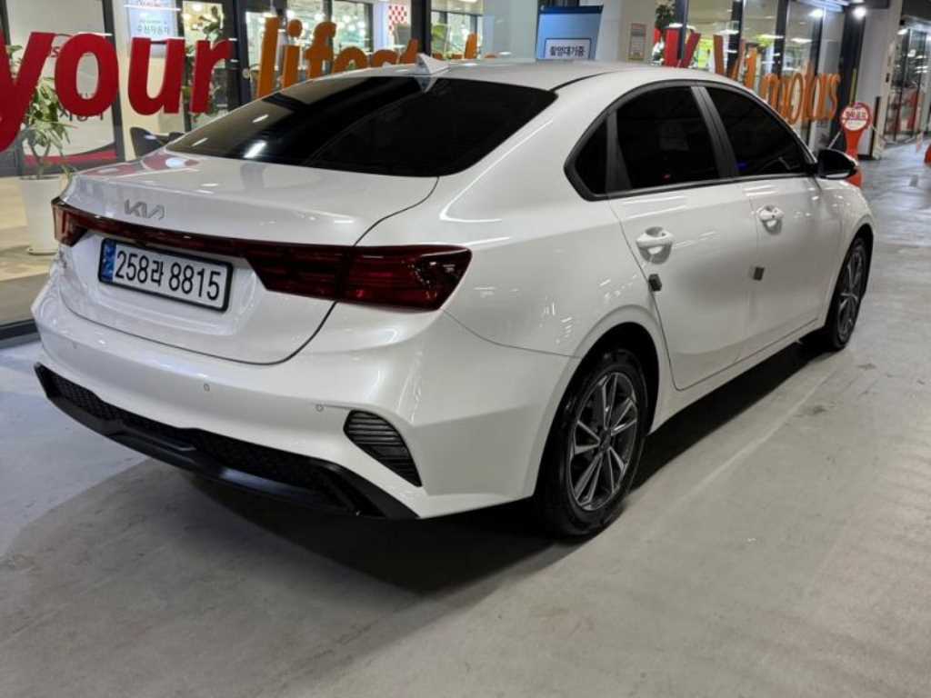 KIA K3 - Vista 4