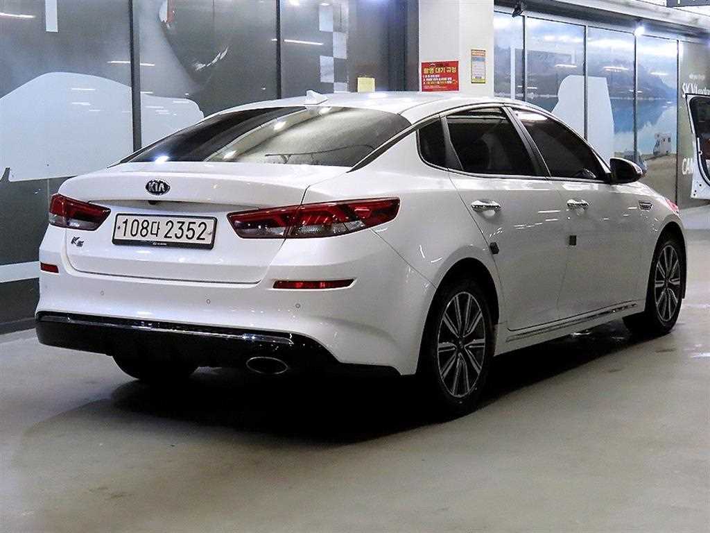 KIA K5 - Vista 4