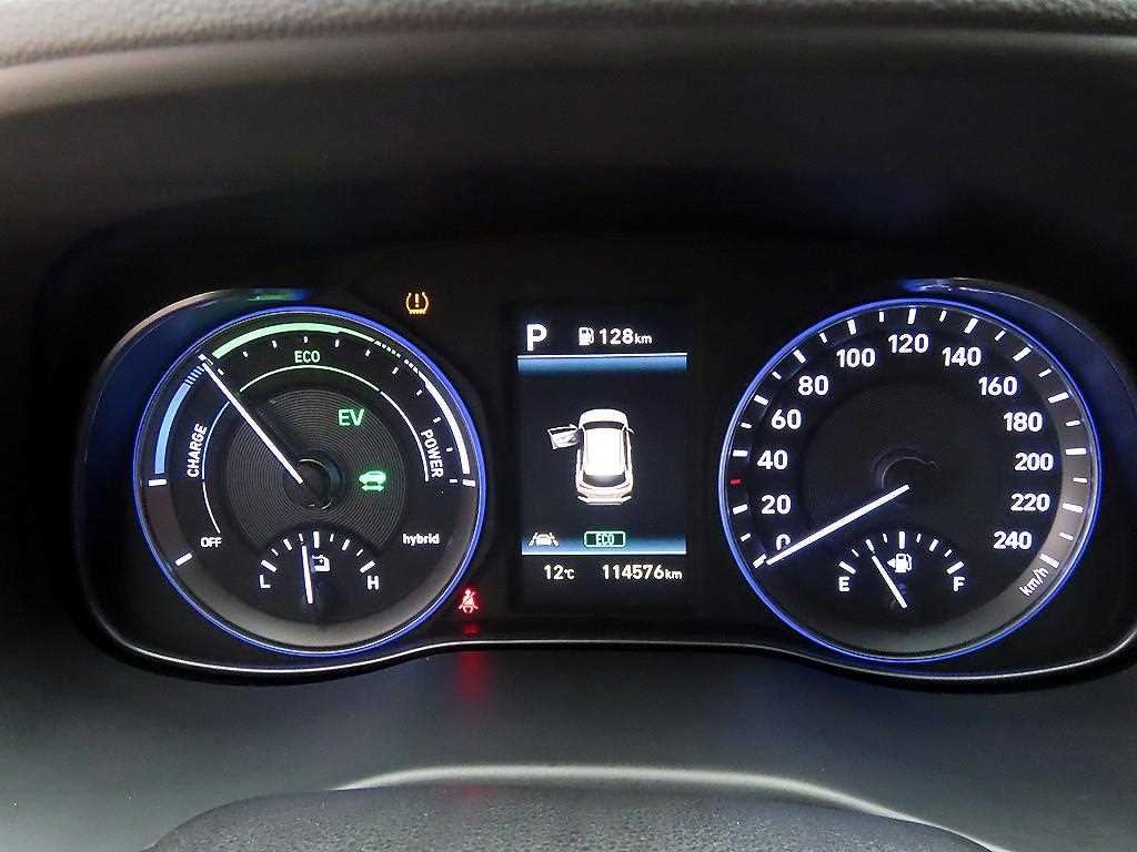 HYUNDAI Kona - Vista 9