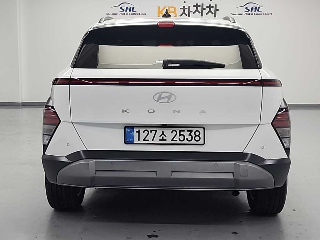 HYUNDAI Kona - Vista 3