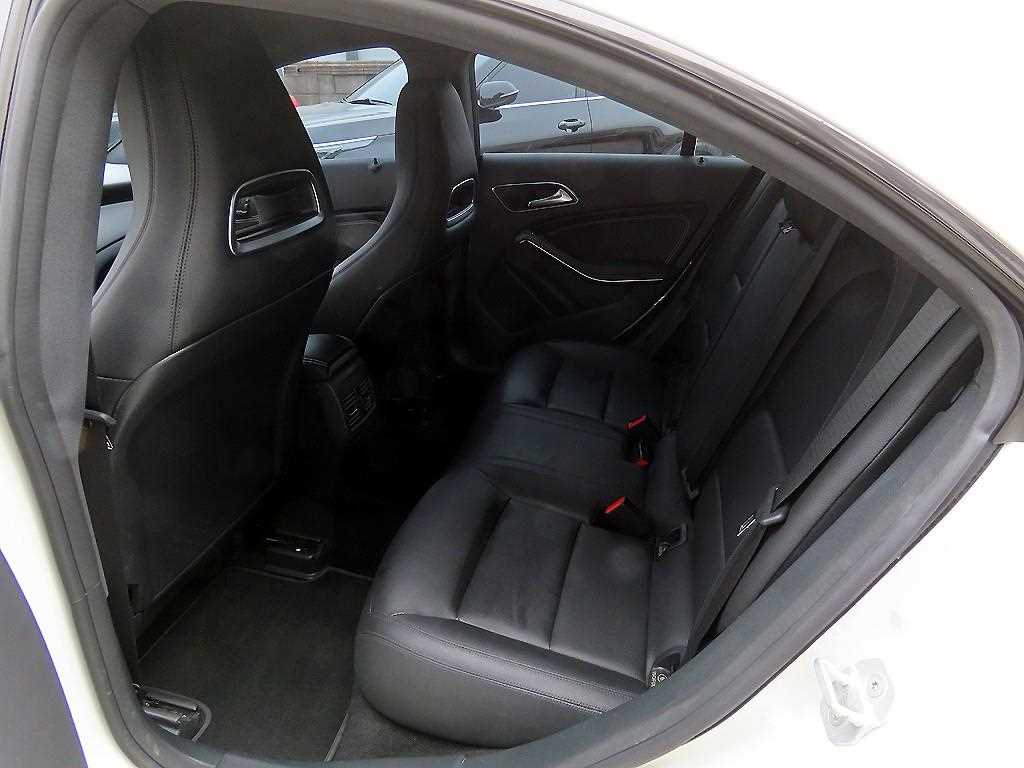 Mercedes Benz CLA Class - Vista 6