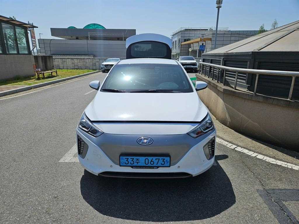 HYUNDAI Ioniq 2017 Blanco - Importación desde Corea - HF Imports Iquique - Foto 1