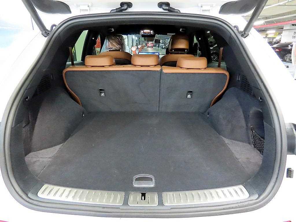 Genesis GV70 2024 Blanco - Importación desde Corea - HF Imports Iquique - Foto 16