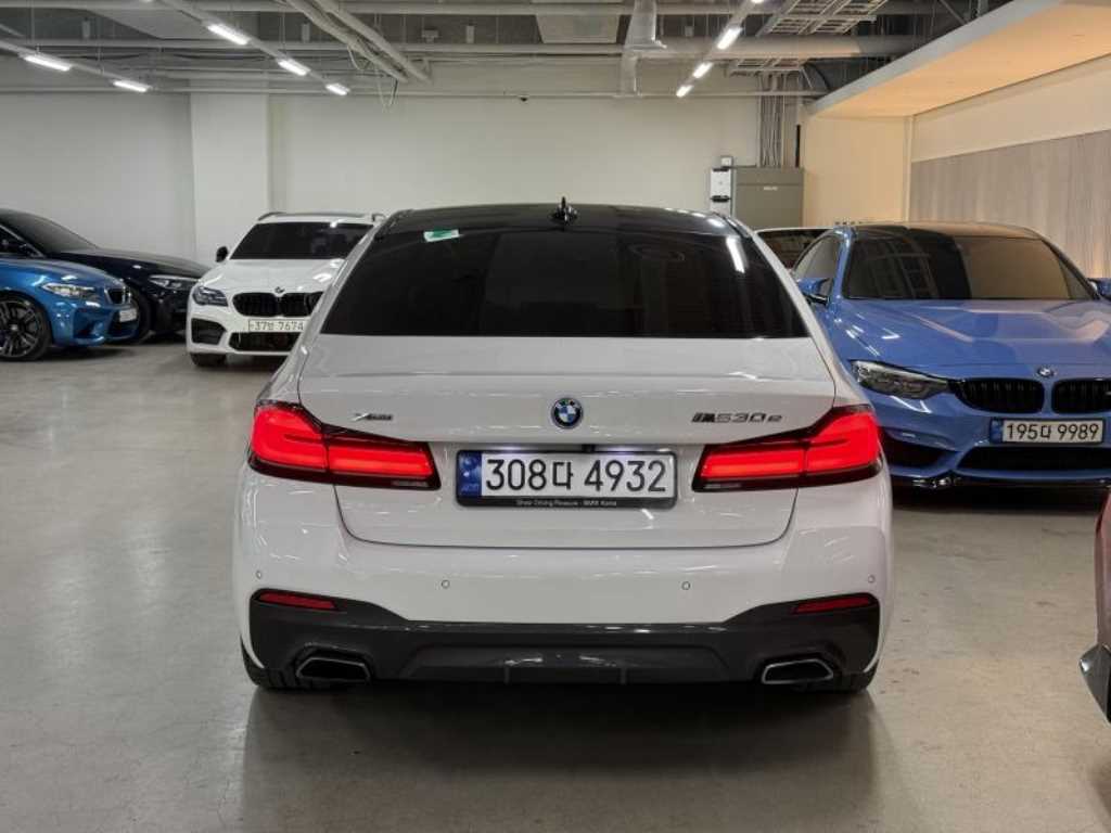 BMW 5 Series - Vista 4