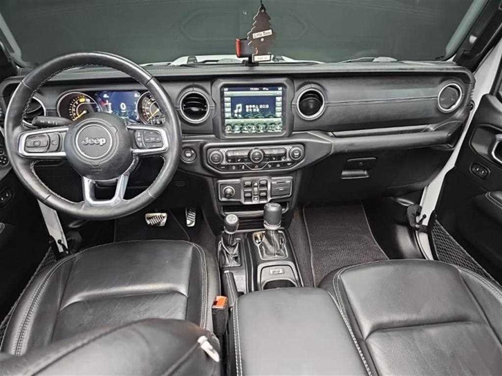 Jeep Wrangler - Vista 5