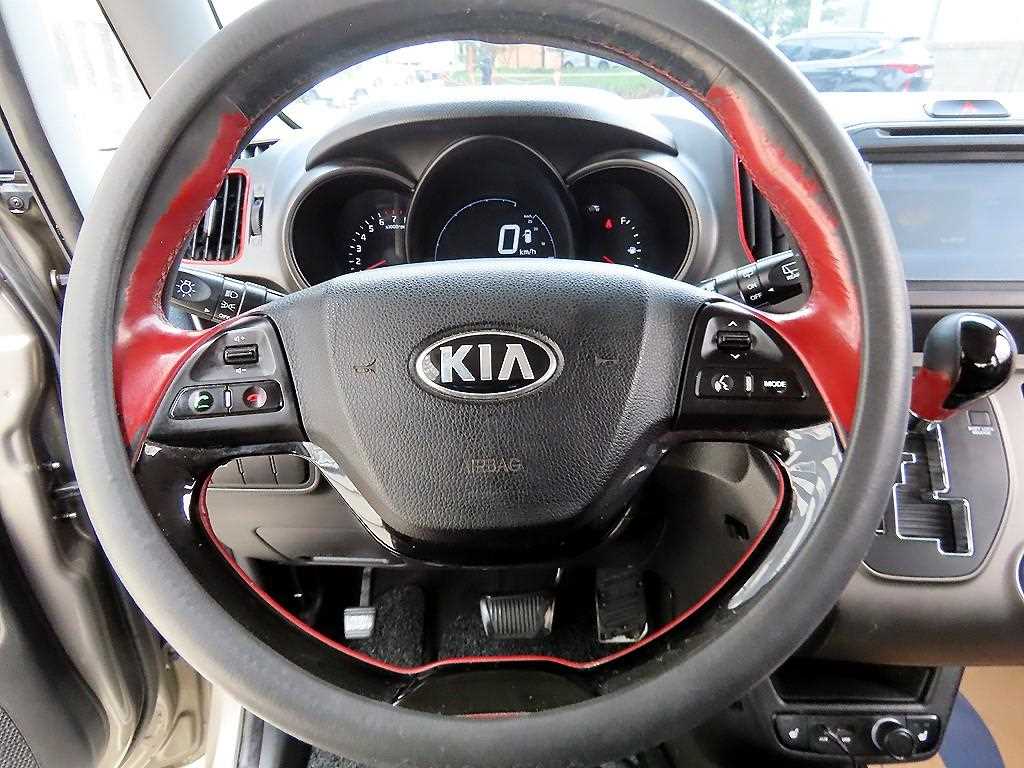 KIA Ray - Vista 8