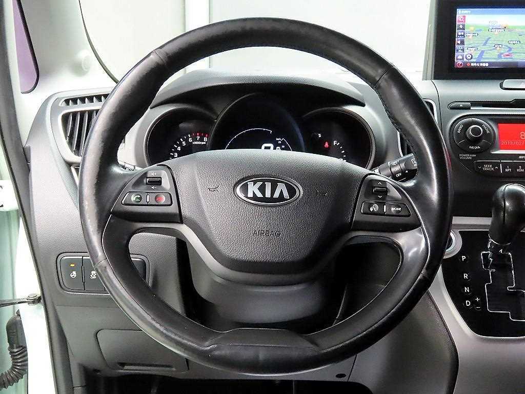 KIA Ray - Vista 9