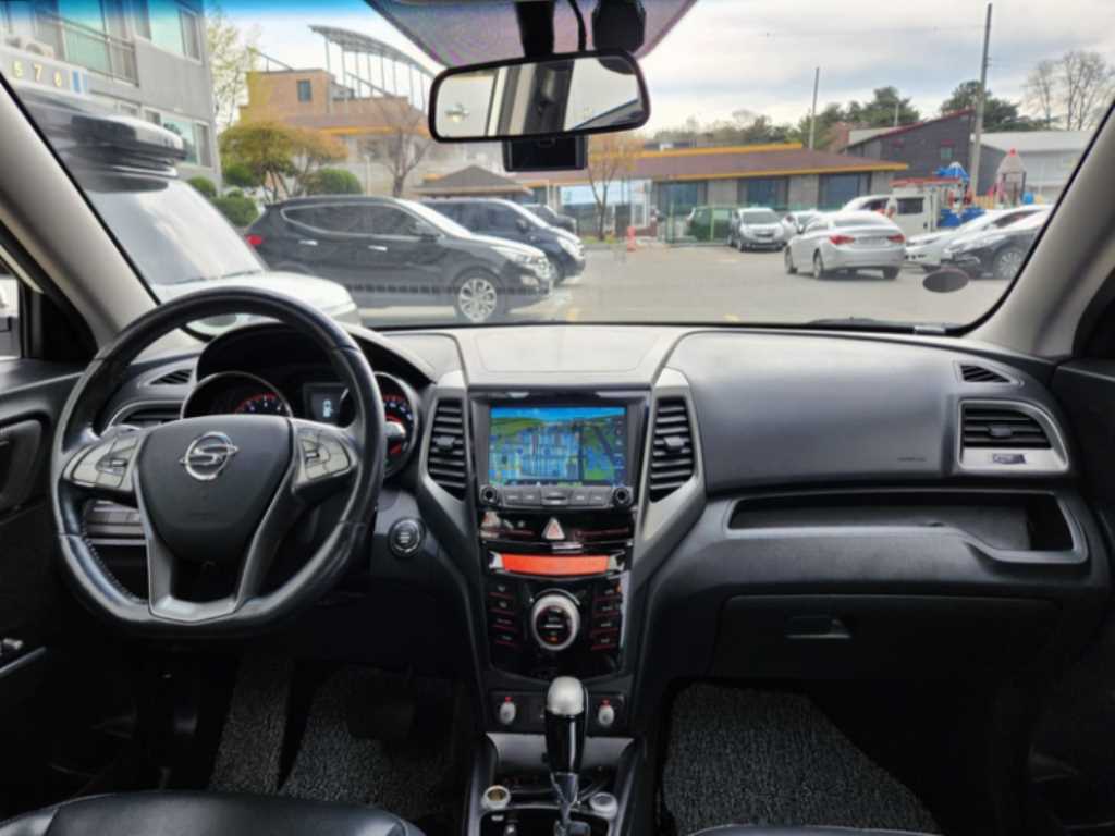 Ssangyong Tivoli - Vista 7
