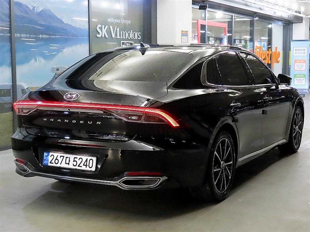 HYUNDAI Grandeur - Vista 4