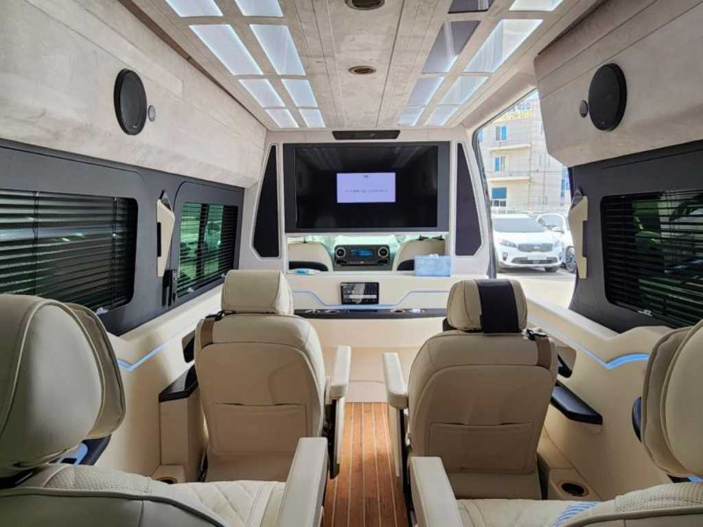 Mercedes Benz Sprinter - Vista 8