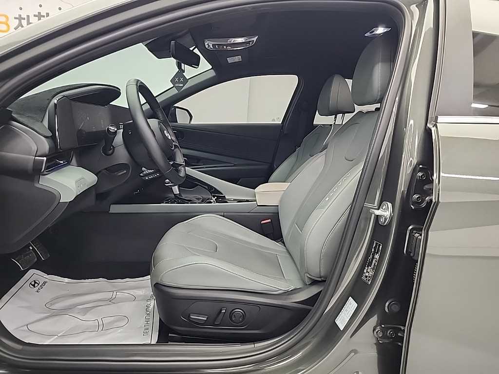 HYUNDAI Avante - Vista 11