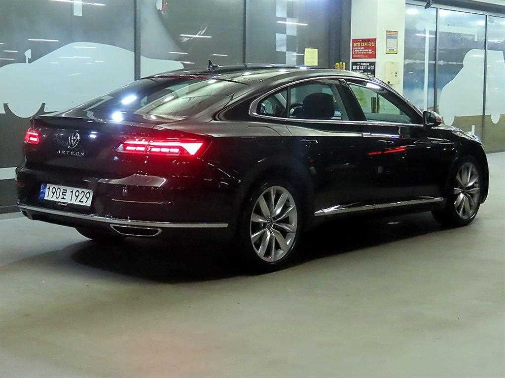 Volkswagen Arteon - Vista 4