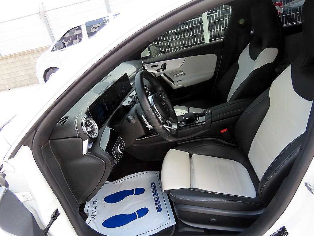 Mercedes Benz CLA Class - Vista 6