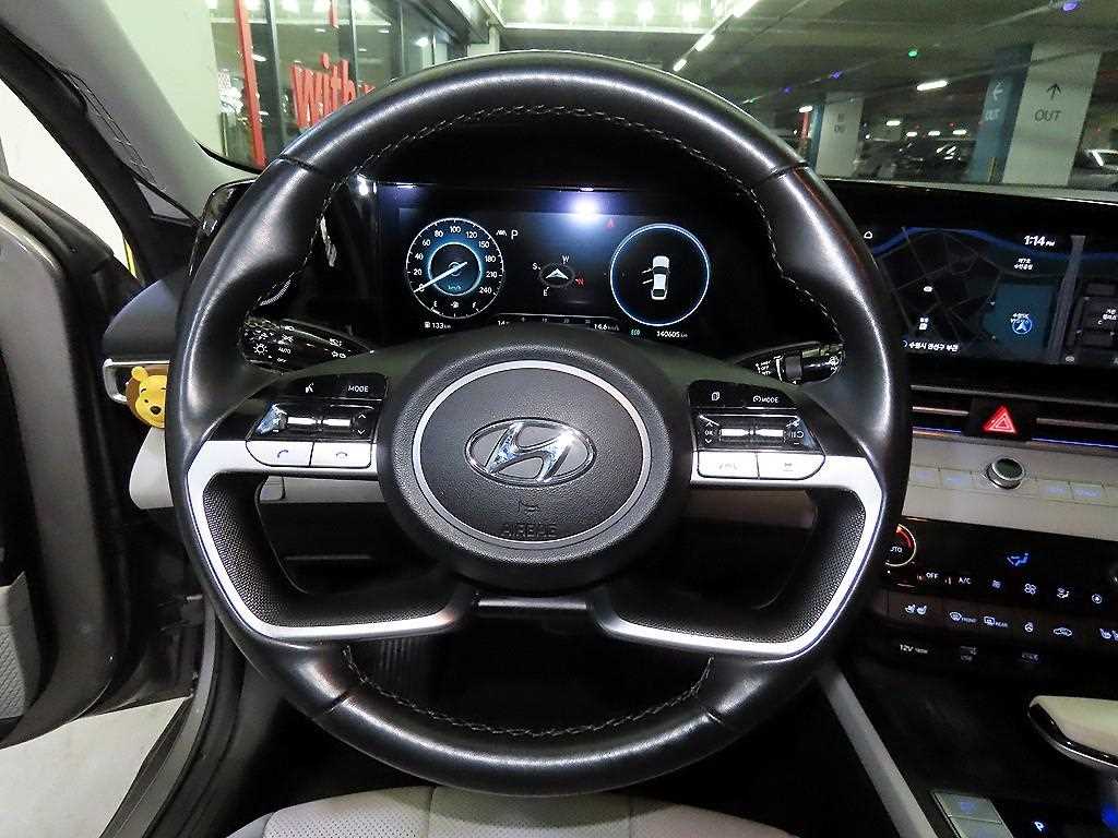 HYUNDAI Avante - Vista 8