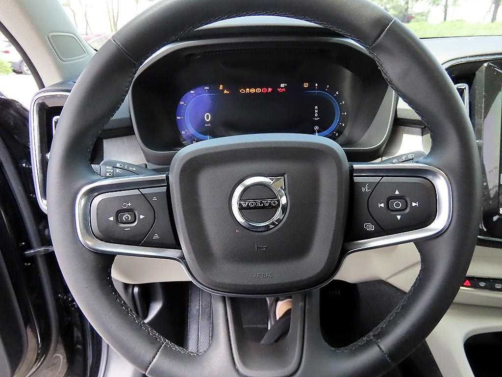 Volvo XC40 - Vista 8