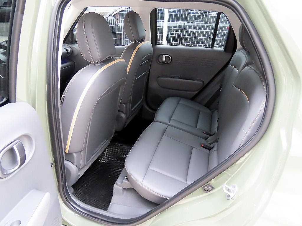 HYUNDAI Casper - Vista 6